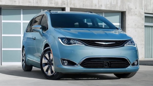 Fiat Chrysler e Google insieme per l’auto a guida autonoma