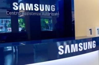Samsung punta sul servizio clienti: smartphone riparati in un’ora