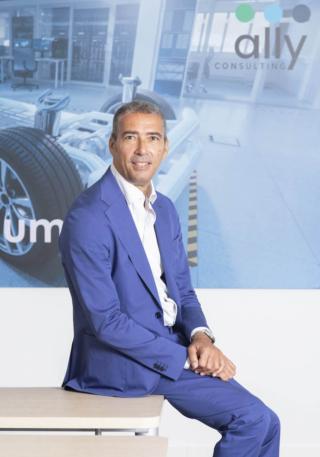 Paolo Aversa, Managing Director, ally Consulting