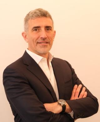 Oracle Giovanni Ravasio VP & Cloud Applications Leader