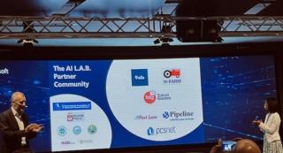 Stefano Alini e Sara Anselmi di Microsoft presentano i partner di formazione di AI LAB