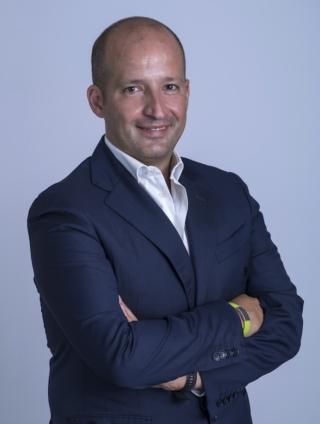 Andrea Buffoni, Regional VP, Salesforce Andrea Buffoni, Regional VP, Salesforce