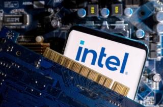 Intel amplia il programma di canale di AI PC a piccoli sviluppatori hardware e software