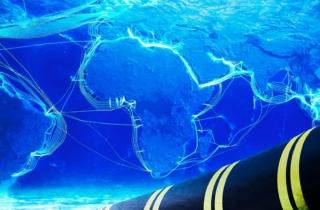 Tagliati 4 cavi internet nel Mar Rosso: connettività in tilt