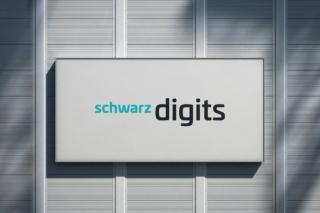 65608663fb8906ee366265af_Schwarz