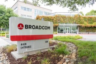 Sede Broadcom Riconoscimento editoriale JHVEPhoto Shutterstock Sede Broadcom Riconoscimento editoriale JHVEPhoto Shutterstock