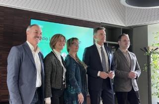 Il management italiano di Veeam: da sinistra Alessio Di Benedetto, Elena Bonvicino, Ombretta Comi (marketing manager), Stefano Cancian e Danilo Chiavari