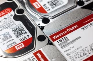 La produzione 2026 degli hard disk è già andata esaurita: previsti prezzi in aumento