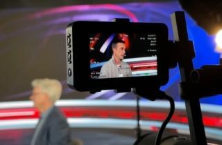 Ecco la IA che addestra gli umani a parlare in pubblico e fare presentazioni Ecco la IA che addestra gli umani a parlare in pubblico e fare presentazioni