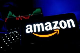 Amazon taglia altri 30.000 posti di lavoro. Molti nel management e anche in AWS