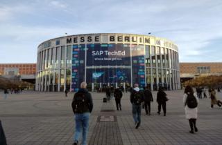 SAP apre i tool di sviluppo e la piattaforma dati a tutte le IA (ma crea un suo foundation model relazionale)