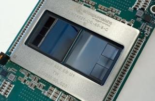 Tutti vogliono i semiconduttori, e anche per gli hyperscaler i chip AI cominciano a diventare un business serio