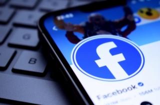 Condivisione di link su Facebook a pagamento: meta testa il limite sui creator