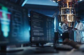 Francia e Stati Uniti investono miliardi nel quantum computing