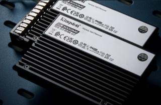 Kingston presenta l’SSD NVMe U.2 Gen5 da 30,72TB: focus su AI, HPC e cloud